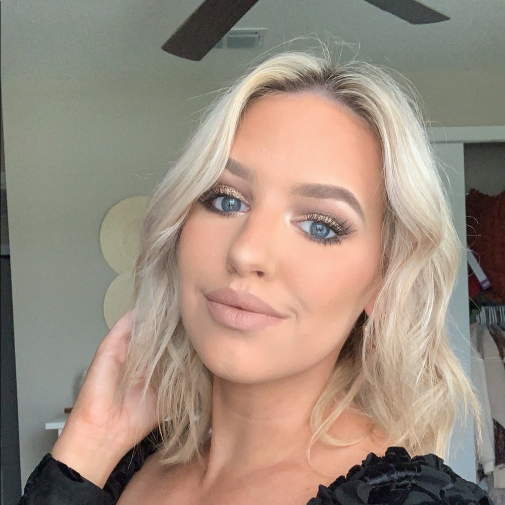 Meet your Posher, Sandy